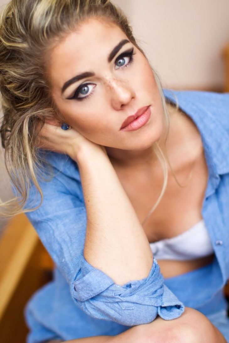 Emily Bett Rickards es Felicity Smoak